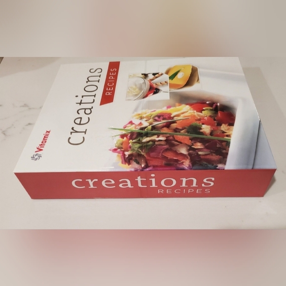 Vitamix Creations Recipes Cookbook Hardcover 3 Ring Binder Over 300 Easy Recipes - Picture 3 of 12